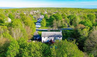 2083 Sun Valley Dr, Blakeslee, PA 18610