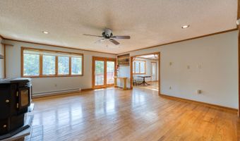 28 Farm Dr, Ashford, CT 06278