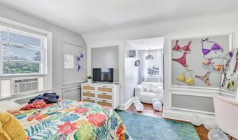 86 Vanguard St, Bridgeport, CT 06606