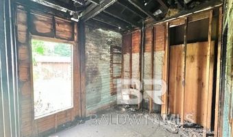 623 N Main St, Atmore, AL 36502