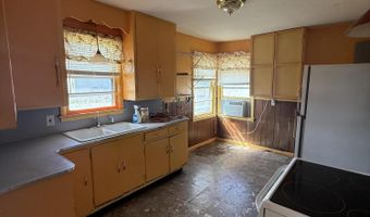 102 W Main Ave, Ava, MO 65608