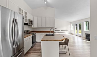 68 KELLY Ln, Alpine, WY 83128