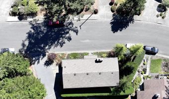 1410 GLENWOOD Dr, Brookings, OR 97415
