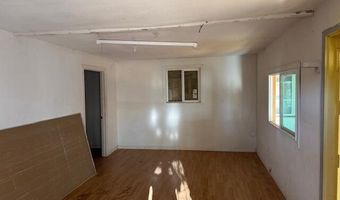 6513 Lulu Ln, Anderson, CA 96007