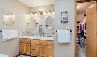 1260 Runningbrook Dr, Avon, IN 46123