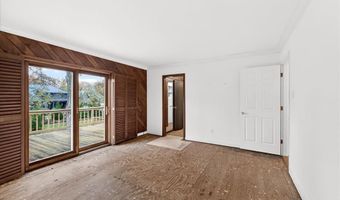 501 Nottingham Dr, Ballwin, MO 63011