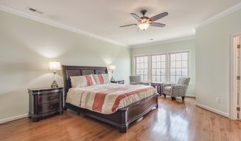 26065 HUNTWICK GLEN Sq, Aldie, VA 20105
