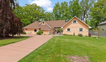 25 S Shore Dr, Addison, MI 49220