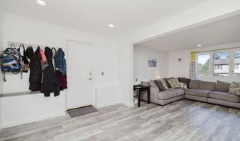 1 Lee Ann Dr, Johnston, RI 02919