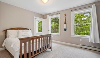 271 Red Gate Ln, Acton, ME 04001