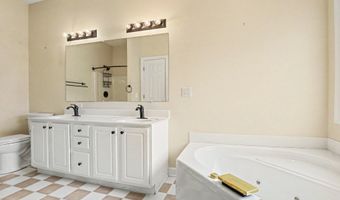 103 Michael Ln, Aberdeen, NC 28315