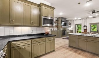202 Michelle Dr, Beebe, AR 72012