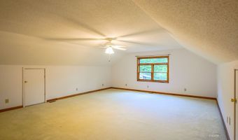6300 Jonathan Ln, Albany, OH 45710