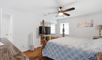 60 Fordham Dr, Aberdeen, NJ 07747