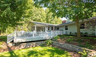 3840 CHAPEL HILL Dr, Erie, PA 16506