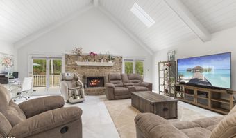 1126 Timber Climb Dr, Avon, IN 46123