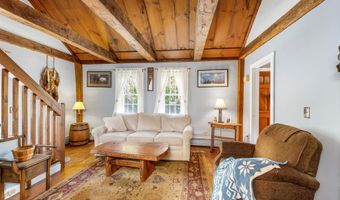 88 Harriman Hill Rd, Raymond, NH 03077
