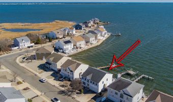 8 Jibsail Dr, Bayville, NJ 08721