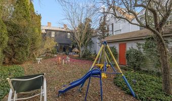 73 Thames St 1, Newport, RI 02840