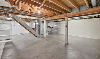 123 16th St, Ames, IA 50010
