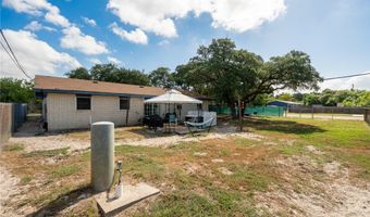 1307 W Palm Dr, Aransas Pass, TX 78336