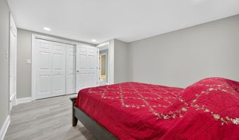 2543 Harbor View Rd, Camden, SC 29020