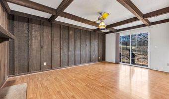 3 Newfield Ct, Ballwin, MO 63011