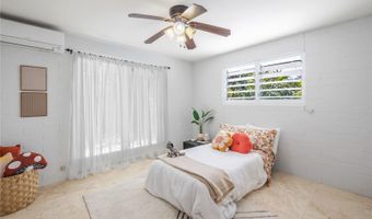 61 Kai One Pl, Kailua, HI 96734