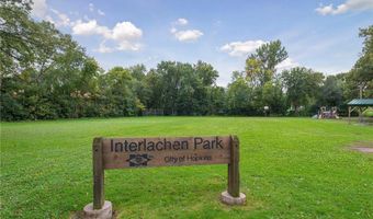 132 Interlachen Rd, Hopkins, MN 55343