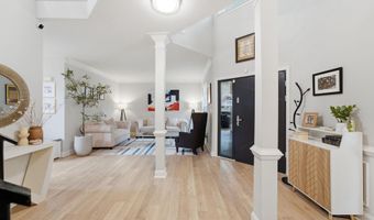 705 N ASHTON St, Alexandria, VA 22312