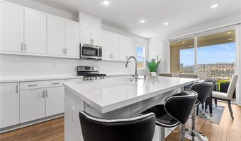 598 Meadowood, Fallbrook, CA 92028