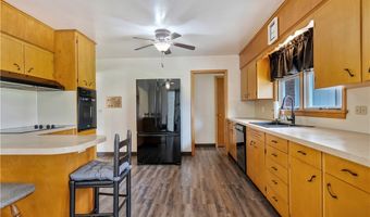 300 Homeworth Rd, Alliance, OH 44601
