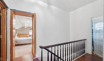 922 3rd Ave, Ackley, IA 50601