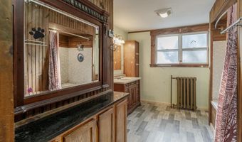 10 King St, Rockingham, VT 05101