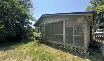 95 Webb St, Bells, TN 38006
