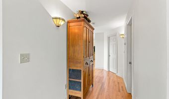 40 Lakewood Dr, Alton, NH 03810