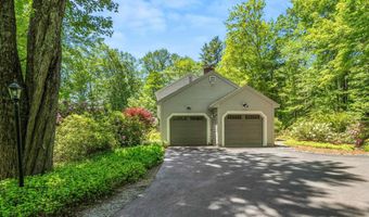 10 Buttonwood Rd, Bedford, NH 03110