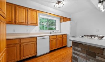 54 Voyagers Ln 54, Ashland, MA 01721