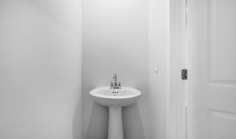 1062 C Dominy Ct, Camden, SC 29020