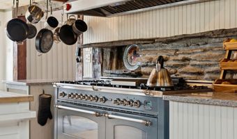 441 Rhoades Hill Rd, Barnard, VT 05031