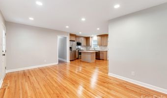 3326 Bonneville Dr, Charlotte, NC 28205