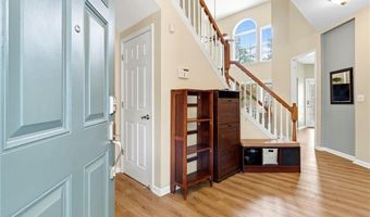 374 Ivy Glen Cir, Avondale Estates, GA 30002