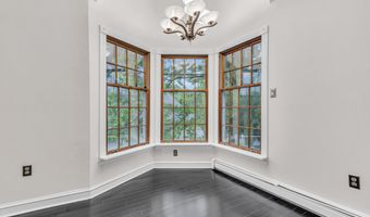 19 Center St, Barnegat, NJ 08005