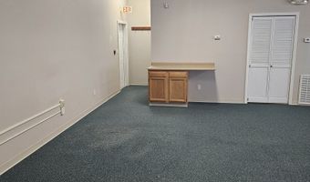 979 Farmington Ave 1F, Berlin, CT 06037