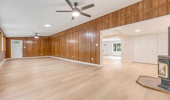 13 Poplar Dr, Albrightsville, PA 18210