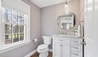 31 Manor Rd, Bolton, MA 01740