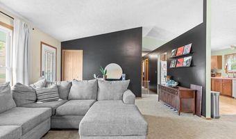 1647 Saint Francis Ln, Altoona, PA 16602