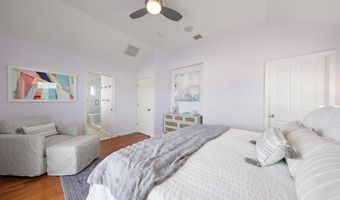 706 S BAY Ave, Beach Haven, NJ 08008