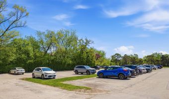 1615 E Central Rd 113B, Arlington Heights, IL 60005