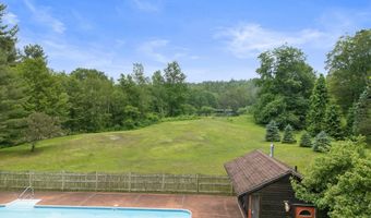 925 Hinesburg Rd, Brattleboro, VT 05301